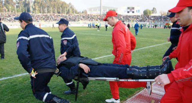 8 جرحى منهم صحفي و 5 عناصر امن عقب لقاء نجم القليعة و اولمبي المدية