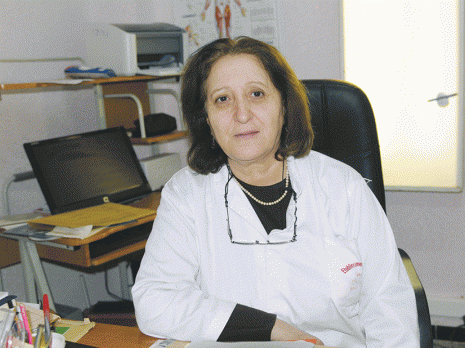 Entretien avec le Dr Maïza Laghouati Hada. Chef d'unité au service de rééducation fonctionnelle à l'EHS de Tixeraïne