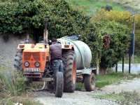 Des camions-citernes pour approvisionner la population en eau potable