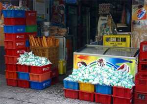 Benyounès souligne la nécessité du contrôle des produits de large consommation