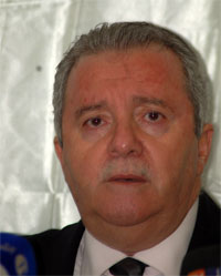 رباعين يدعو من الشلف إلى إعادة تنظيم القطاع الصحي