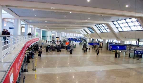 Des travailleurs de la SGSIA maintiennent leur grève à l'aéroport d'Alger
