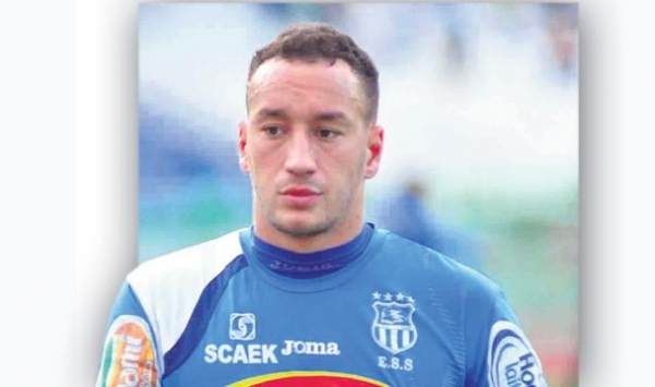 مدرب وفاق سطيف يطرد الحارس خذايرية !