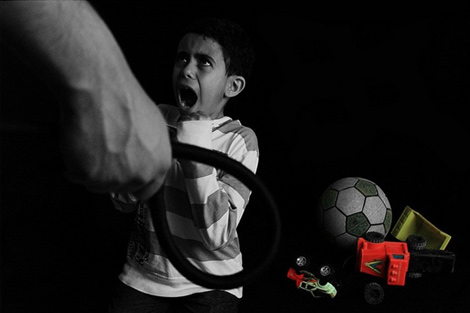 امرأة تعذب أبناء زوجها بالنار في بجاية