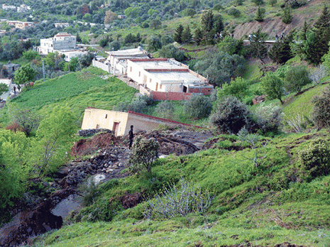 Glissements de terrain à Aghbalou (Bouira)