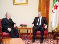 Le ministre tunisien des Affaires étrangères à Alger