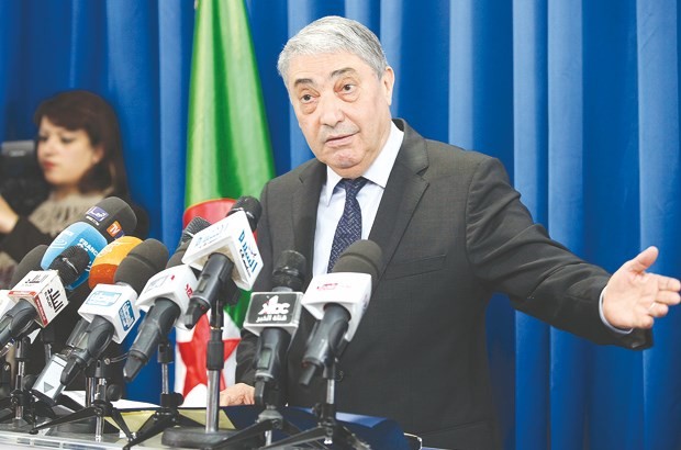 Benflis présidera l'Instance de préparation