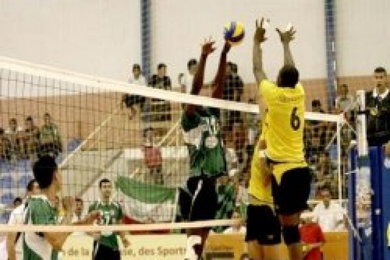 نادي برج بوعريريج ونجم سطيف في ربع النهائي