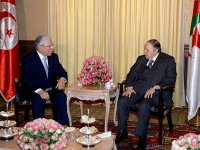 Le président Bouteflika reçoit le chef de la diplomatie tunisienne