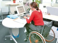 Signature d'une convention cadre entre la DASS et la DFEP pour la formation et l'insertion des handicapés