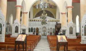 شابان في تيارت يدعوان إلى التنصير