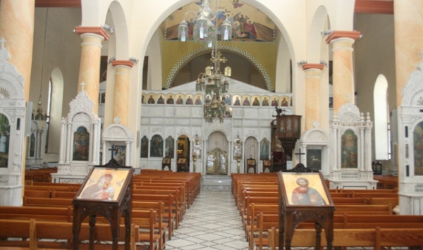 شابان في تيارت يدعوان إلى التنصير