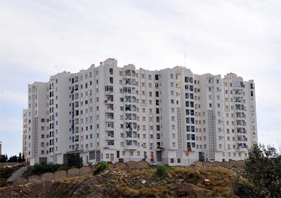 Des demandeurs dans l'attente de la distribution