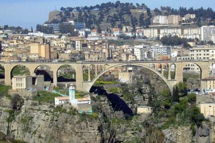 السكن يلهب قسنطينة!!