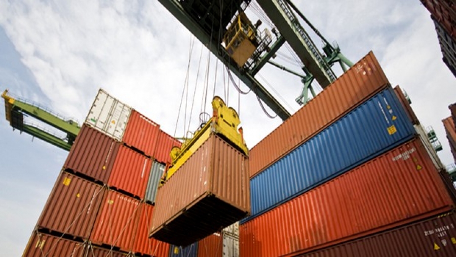 Amara Benyounès plaide pour un nouveau dynamisme en matière d'exportation