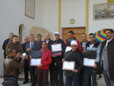 فيما تم توزيع مقطورات مخصصة لبيع الأسماك بسيدي بلعباس