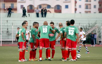 Portraits et parcours de soixante auteurs algériens