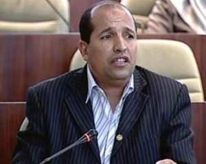 يحي بنين يطالب سلال التدخل في قضية توقيف 85 أستاذا بالوادي