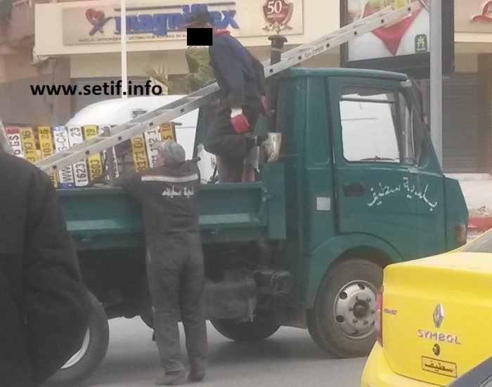 La police contre le squat des trottoirs et des lieux publics