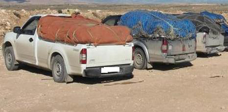 حجز شاحنة وثلاث سيارات و 35 طن من المواد الغذائية بتمنراست