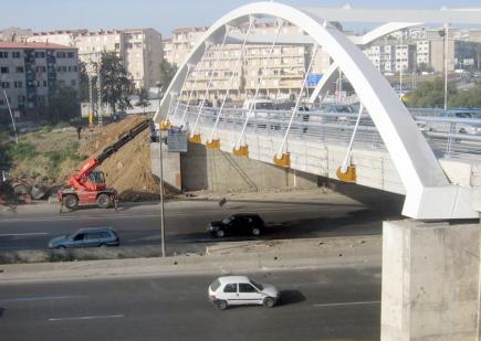 ملايير لترميم 21 جسرا في إطار مشروع 