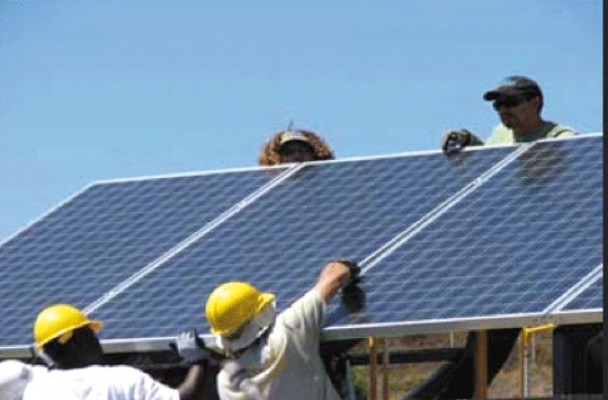 إنجاز محطة توليد الطاقة الشمسية بعين الملح في المسيلة