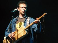 « j'aimerais bien animer des concerts à travers tout le pays »