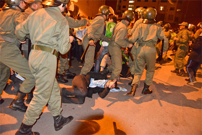 1 200 migrants subsahariens battus et conduits vers la frontière algérienne