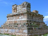 La ville de Tiddis et le tombeau de Massinissa bientôt réhabilités