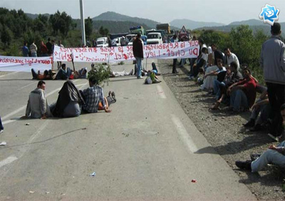 Les habitants de Chegga ferment le carrefour menant à la RN4