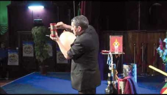 ألعاب الخفة تُبهر أطفال سطيف وحقيبة المهرجان تحّط بعين آزال