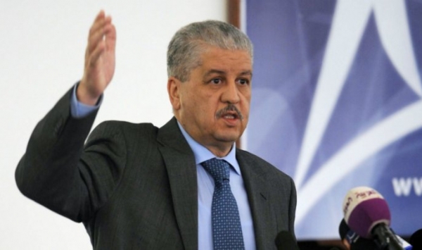 موظفة من بسكرة حاولت لقاء بوتفليقة وسلال فجّرت إلى المحكمة!