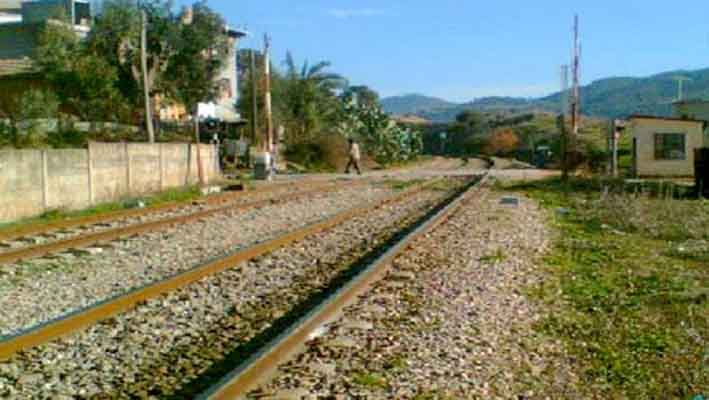 Voie ferroviaire de Bouira
