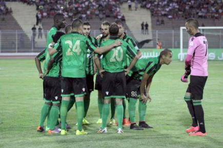 إدارة شباب قسنطينة تطالب الأنصار بالوقوف إلى جانب الفريق في هذه الفترة الصعبة