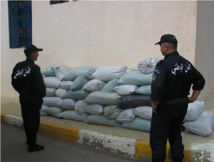 أمن صالح باي بسطيف يحجز 21.5 قنطار من أوراق التبغ المجفف