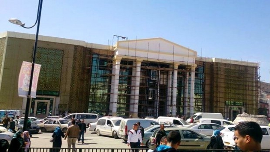 Les palais de la culture Malek-Haddad et Al Khalifa