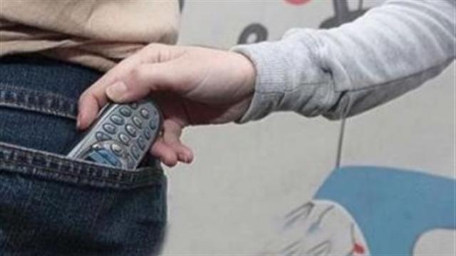 أمن قسنطينة يوقف سارق الهواتف النقالة تحت تهديد السلاح الأبيض