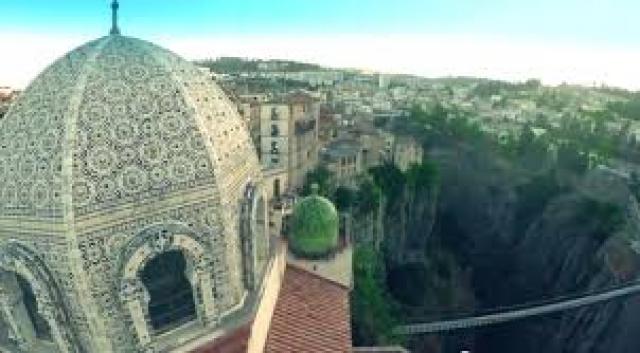 قصرا الثقافة مالك حداد و محمد العيد آل خليفة ... لمسة جديدة من الأناقة على مدينة قسنطينة