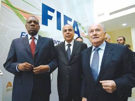 Hayatou ne voulait pas de l'AGE de la CAF à Alger