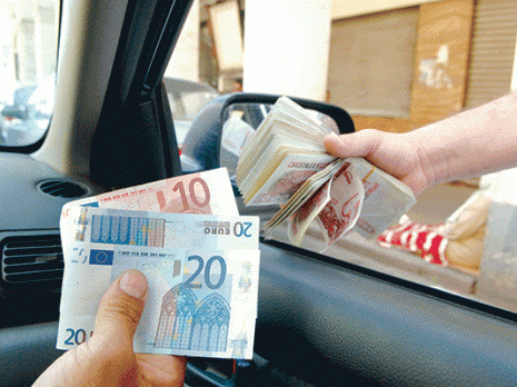 Le marché de la devise sous pression