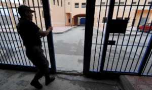 وفاة نزيل في سجن تيارت