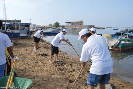 برامج متنوعة لتنظيف الشواطئ ببجاية