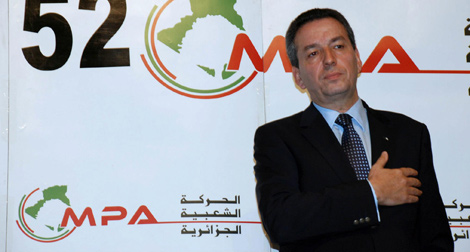 مواطنون يحتجون ضد بن يونس والخمور بسطيف