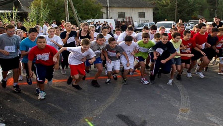 Plus de 500 participants au cross des jeunes et des collectivités locales à Tissemsilt