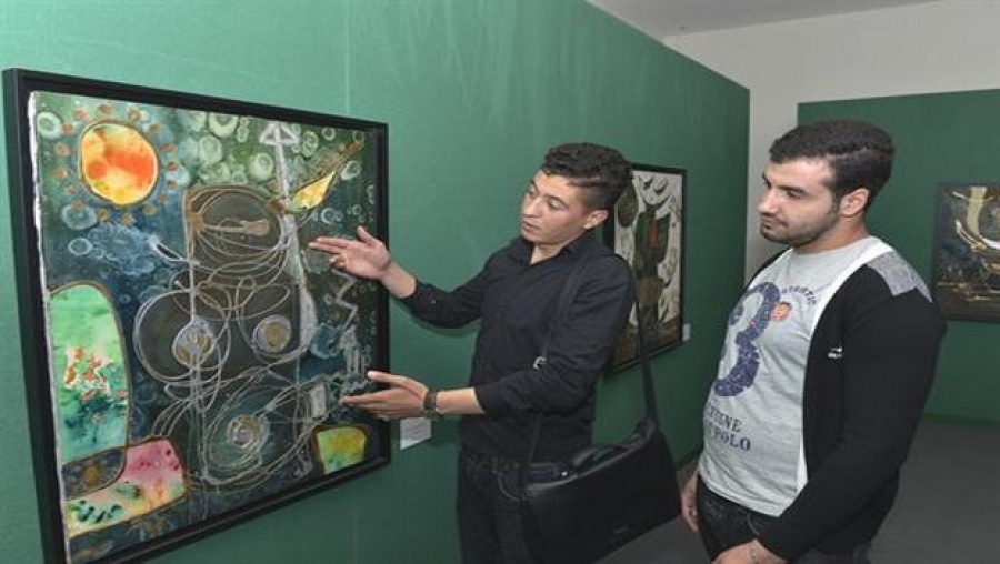 Exposition de la trilogie du peintre disparu Kamel Nezzar à Constantine, une hymne à la vie