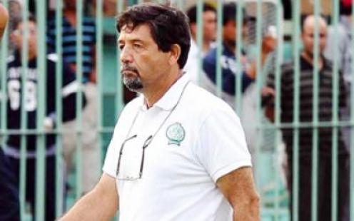 مدرب الرجاء البيضاوي يشكر لاعبه رغم التعادل المخيب