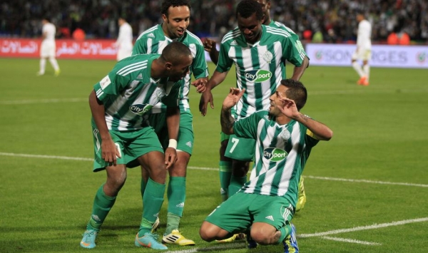 الرجاء البيضاوي سيتنقلون بطائرة خاصة إلى الجزائر