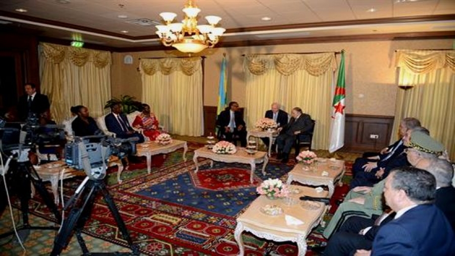 Communiqué conjoint rendu public à l'issue de la visite d'Etat en Algérie du président rwandais