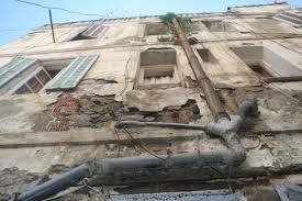 عمارات الموت تهدد العائلات بشارع بلوزداد