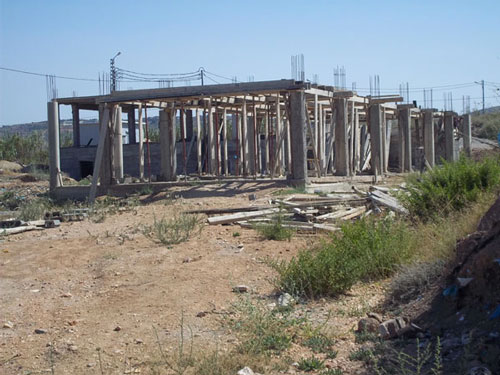 مشاريع متأخرة و صفقات خارج القانون تغضب والي تيارت